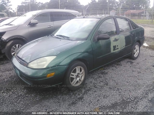 1FAFP34P8YW109058 - 2000 FORD FOCUS SE/SE COMFORT GREEN photo 2