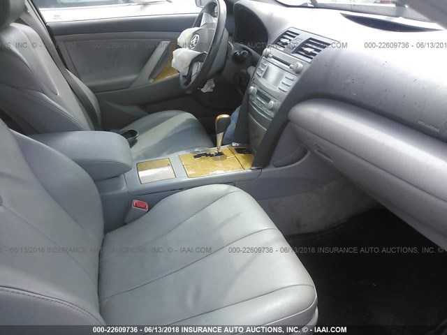 4T1BE46K97U116113 - 2007 TOYOTA CAMRY NEW GENERAT CE/LE/XLE/SE SILVER photo 5