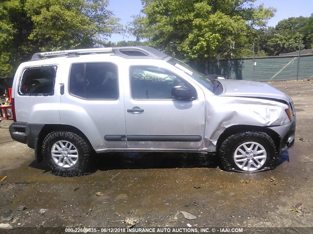 5N1AN0NW2FN667050 - 2015 NISSAN XTERRA X/S/PRO-4X SILVER photo 6