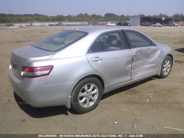 4T4BF3EKXBR207740 - 2011 TOYOTA CAMRY SE/LE/XLE 银色 照片 4