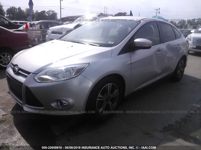 1FADP3F29EL241414 - 2014 FORD FOCUS SE SILVER photo 2