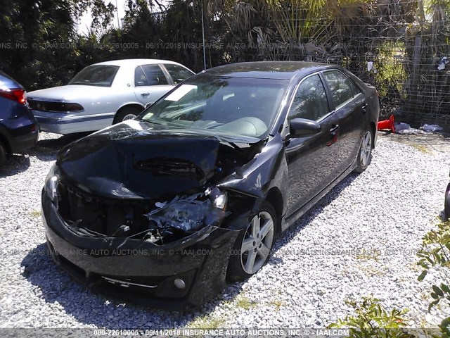 4T1BF1FK7CU107769 - 2012 TOYOTA CAMRY SE/LE/XLE BLACK photo 2