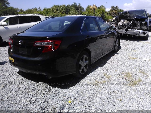 4T1BF1FK7CU107769 - 2012 TOYOTA CAMRY SE/LE/XLE BLACK photo 4