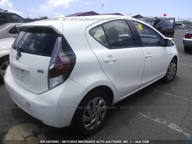 JTDKDTB31F1097587 - 2015 TOYOTA PRIUS C WHITE photo 4