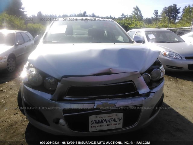 1G1JA5SH1E4244170 - 2014 CHEVROLET SONIC LS 银色 照片 5