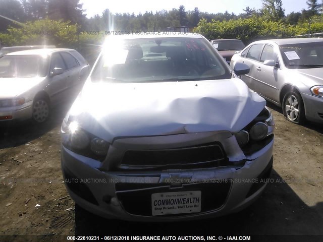 1G1JA5SH1E4244170 - 2014 CHEVROLET SONIC LS 银色 照片 6