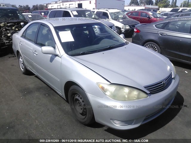4T1BE32K56U737816 - 2006 TOYOTA CAMRY LE/XLE/SE ვერცხლისფერი ფოტო 1