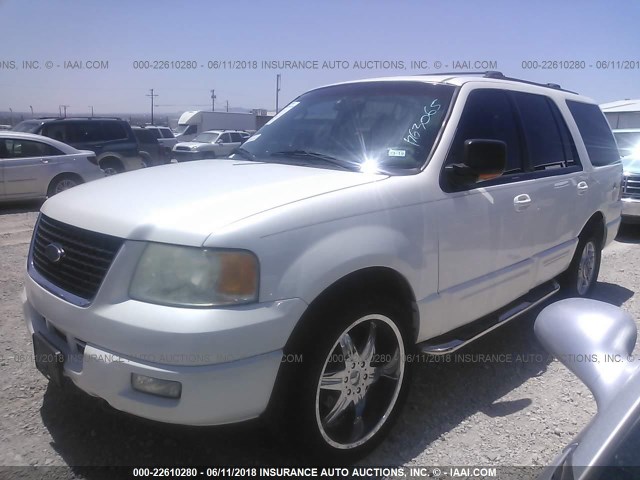 1FMPU16L44LB63065 - 2004 FORD EXPEDITION XLT WHITE photo 2