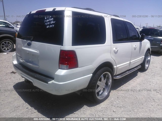 1FMPU16L44LB63065 - 2004 FORD EXPEDITION XLT WHITE photo 4