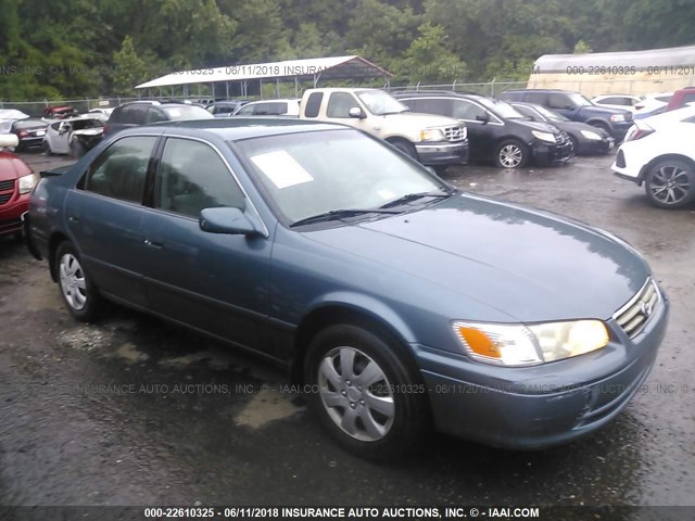 4T1BF22K11U962816 - 2001 TOYOTA CAMRY LE/XLE 蓝色 照片 1