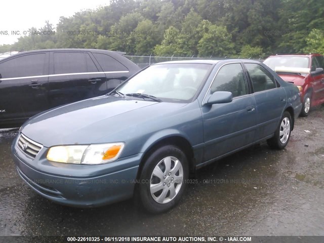 4T1BF22K11U962816 - 2001 TOYOTA CAMRY LE/XLE 蓝色 照片 2