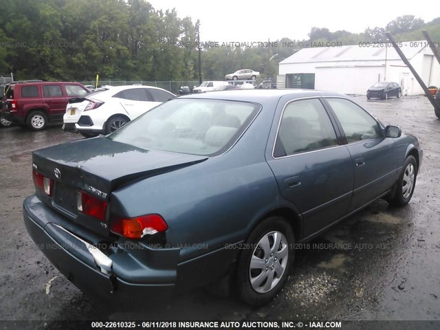 4T1BF22K11U962816 - 2001 TOYOTA CAMRY LE/XLE 蓝色 照片 4