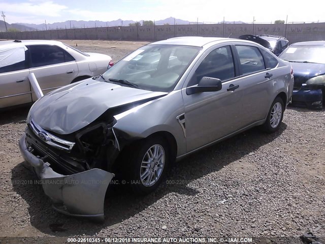 1FAHP35N28W242503 - 2008 FORD FOCUS SE/SEL/SES SILVER photo 2