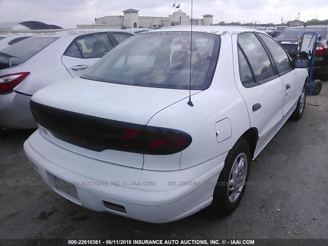 1G2JB5248V7573355 - 1997 PONTIAC SUNFIRE SE WHITE photo 4