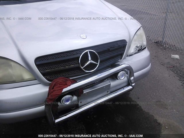 4JGAB72E6XA096166 - 1999 MERCEDES-BENZ ML 430 Silber Foto 6