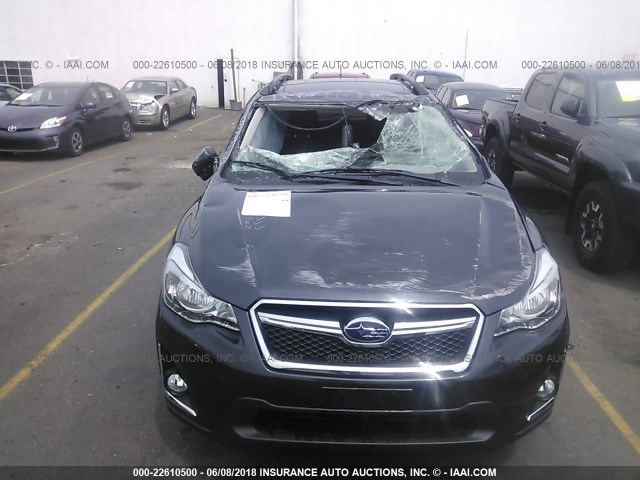 JF2GPABC4HH241646 - 2017 SUBARU CROSSTREK ნაცრისფერი ფოტო 6