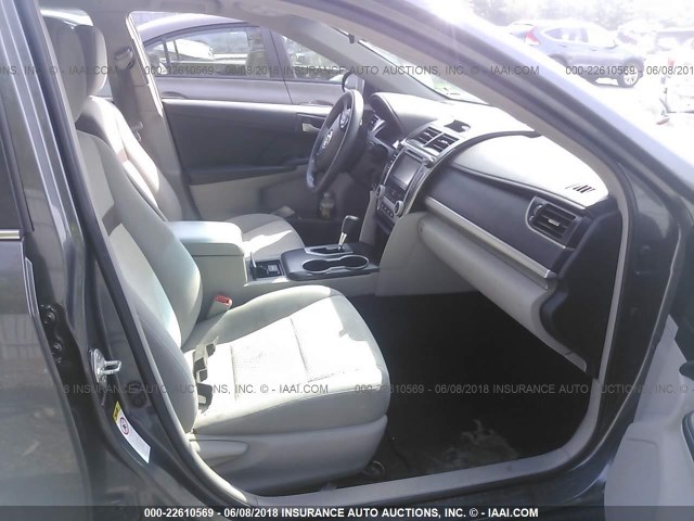 4T4BF1FK1CR178892 - 2012 TOYOTA CAMRY SE/LE/XLE 灰色 照片 5