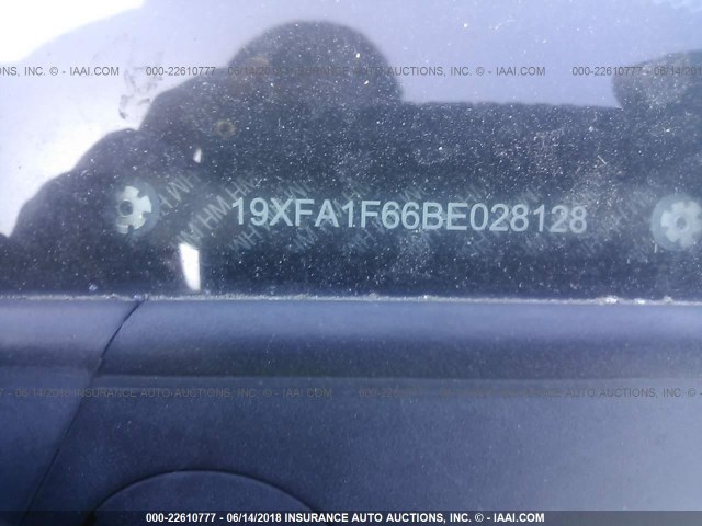 19XFA1F66BE028128 - 2011 HONDA CIVIC LX-S ნაცრისფერი ფოტო 9