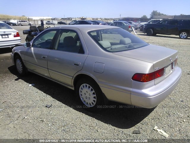 JT2BG22K4Y0444310 - 2000 TOYOTA CAMRY CE/LE/XLE GOLD photo 3