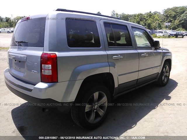 1C4NJRFB4FD357070 - 2015 JEEP PATRIOT LATITUDE SILVER photo 4