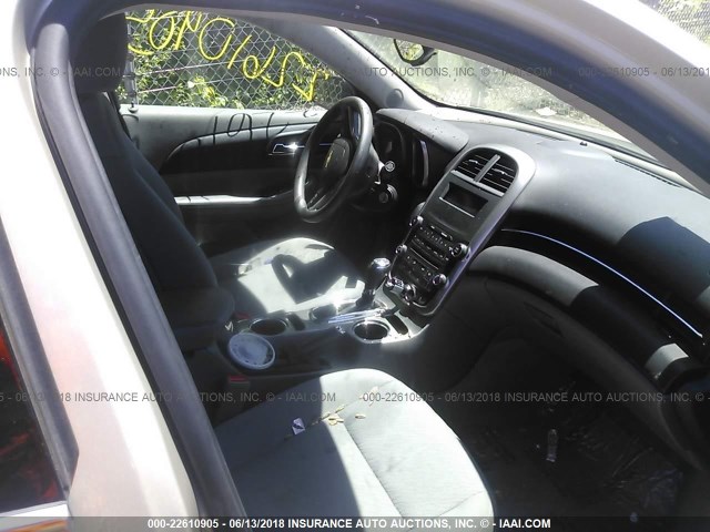 1G11A5SL9FF327856 - 2015 CHEVROLET MALIBU LS 银色 照片 5