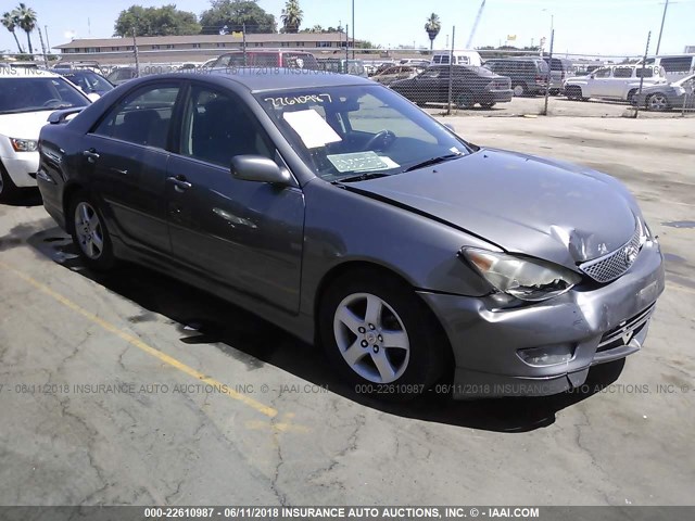 4T1BE30K85U589470 - 2005 TOYOTA CAMRY LE/XLE/SE 灰色 照片 1