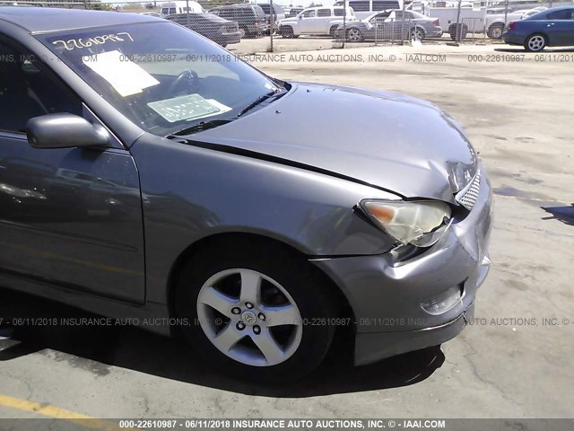 4T1BE30K85U589470 - 2005 TOYOTA CAMRY LE/XLE/SE 灰色 照片 6