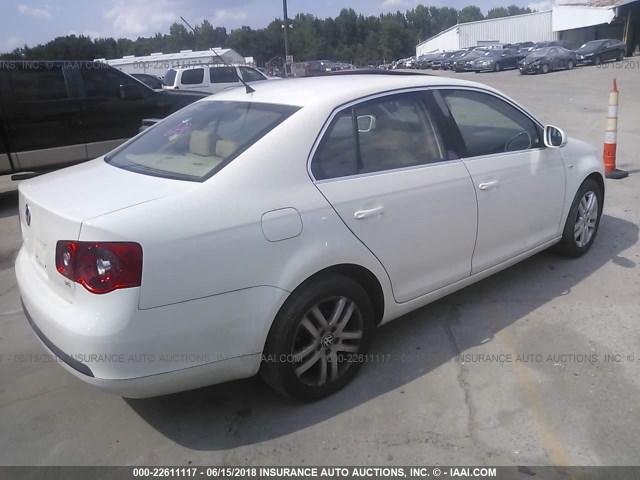 3VWEF71K07M087495 - 2007 VOLKSWAGEN JETTA WOLFSBURG 白色 照片 4