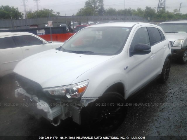 JA4AR3AU2HZ054897 - 2017 MITSUBISHI OUTLANDER SPORT ES/SE WHITE photo 2