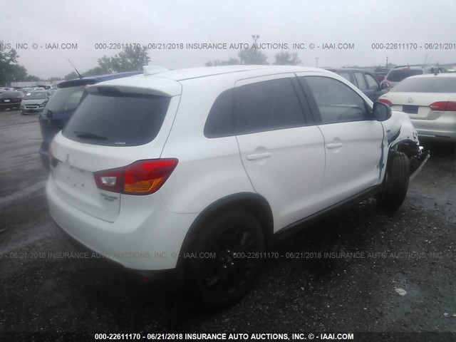 JA4AR3AU2HZ054897 - 2017 MITSUBISHI OUTLANDER SPORT ES/SE WHITE photo 4