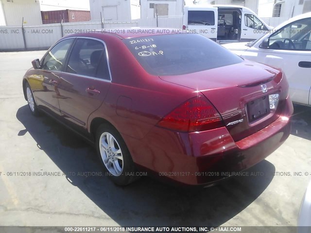 1HGCM56317A040108 - 2007 HONDA ACCORD SE RED photo 3