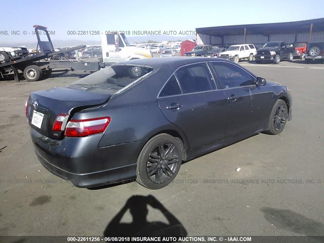 4T1BE46K37U185976 - 2007 TOYOTA CAMRY NEW GENERAT CE/LE/XLE/SE GRAY photo 4