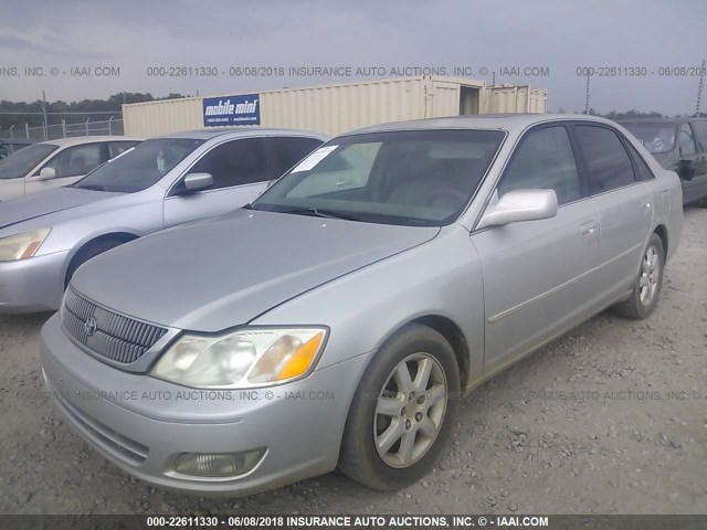 4T1BF28B02U253075 - 2002 TOYOTA AVALON XL/XLS SILVER photo 2