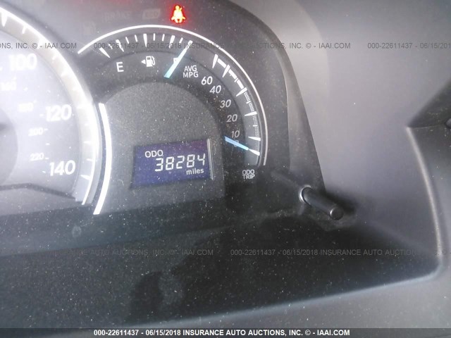 4T4BF1FKXER379421 - 2014 TOYOTA CAMRY L/SE/LE/XLE 银色 照片 7