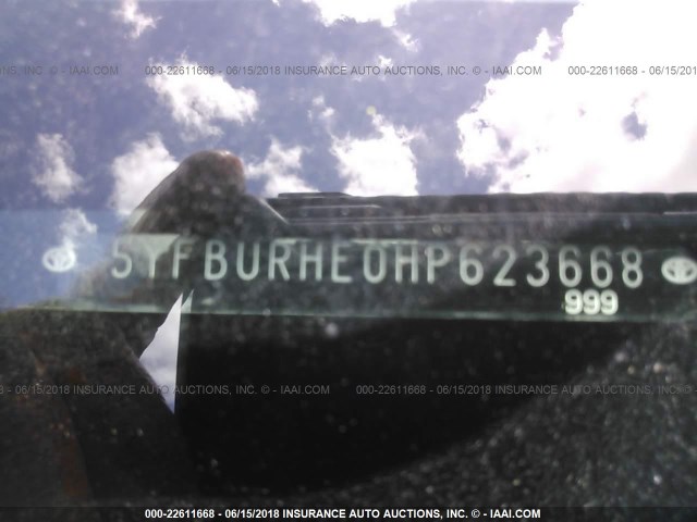 5YFBURHE0HP623668 - 2017 TOYOTA COROLLA L/LE/XLE/SE/XSE WHITE photo 9