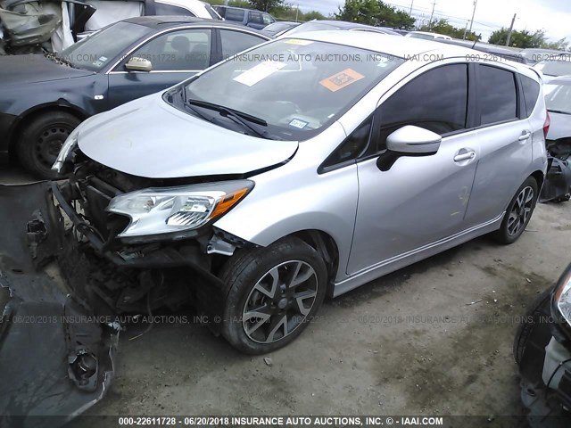3N1CE2CP7FL398888 - 2015 NISSAN VERSA NOTE S/S PLUS/SV/SL/SR SILVER photo 2