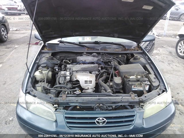 4T1BG22K0WU238801 - 1998 TOYOTA CAMRY CE/LE/XLE 绿色 照片 10