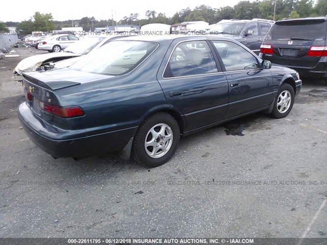 4T1BG22K0WU238801 - 1998 TOYOTA CAMRY CE/LE/XLE 绿色 照片 4