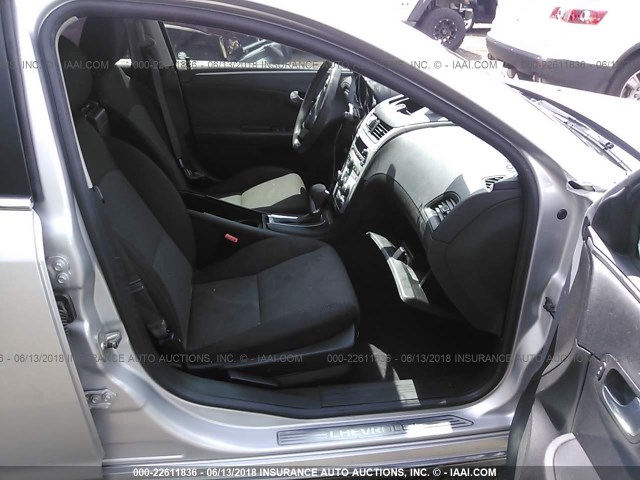 1G1ZC5EU7BF104162 - 2011 CHEVROLET MALIBU 1LT SILVER photo 5