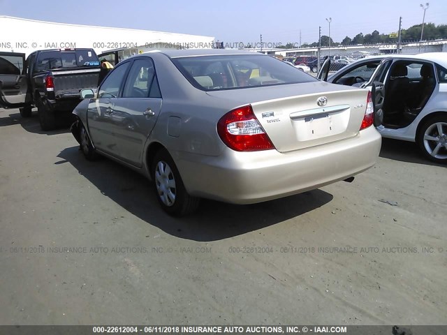 4T1BE32K44U937616 - 2004 TOYOTA CAMRY LE/XLE/SE ვერცხლისფერი ფოტო 3