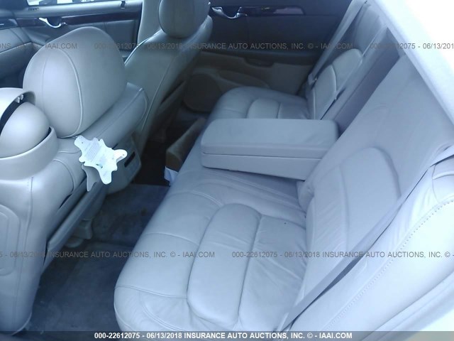 1G6KE57Y1YU237042 - 2000 CADILLAC DEVILLE DHS WHITE photo 8