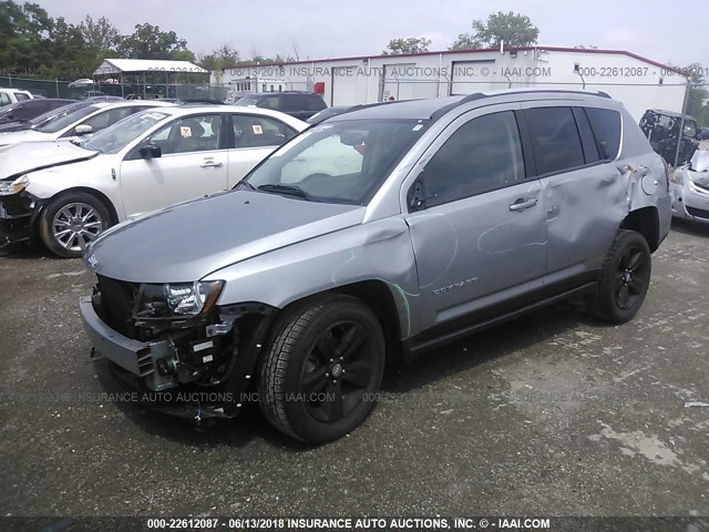 1C4NJDEB5GD756298 - 2016 JEEP COMPASS LATITUDE ნაცრისფერი ფოტო 2