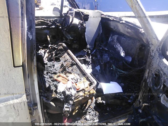 2FTJW36M0PCB20026 - 1993 FORD F350 BEIGE photo 5