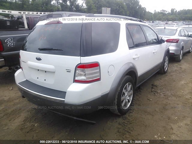 1FMDK05W28GA42919 - 2008 FORD TAURUS X SEL WHITE photo 4