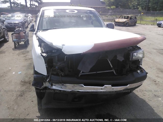 1GCEC14X37Z121850 - 2007 CHEVROLET SILVERADO C1500 CLASSIC WHITE photo 6