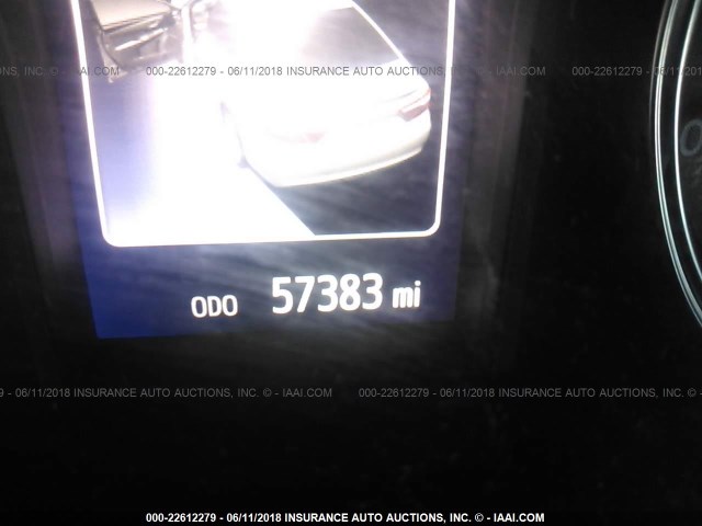 4T1BF1FK2FU037585 - 2015 TOYOTA CAMRY LE/XLE/SE/XSE WHITE photo 7