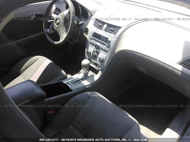 1G1ZA5E14BF102767 - 2011 CHEVROLET MALIBU LS SILVER photo 5