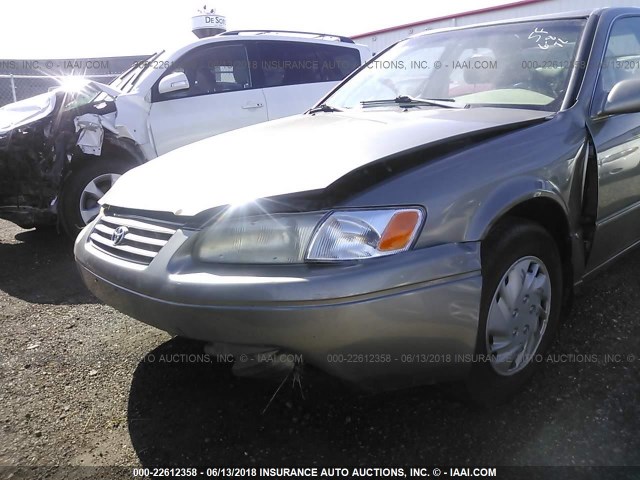 4T1BG22K1XU397201 - 1999 TOYOTA CAMRY CE/LE/XLE 米色 照片 6
