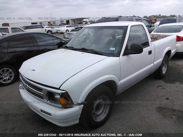 1GCCS14Z5S8254104 - 1995 CHEVROLET S TRUCK S10 WHITE photo 2