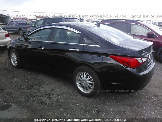 5NPEC4AC8BH062314 - 2011 HYUNDAI SONATA SE/LIMITED BLACK photo 3